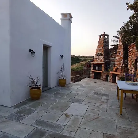 Summer With Amazing Sunset View Holiday home Vourkari